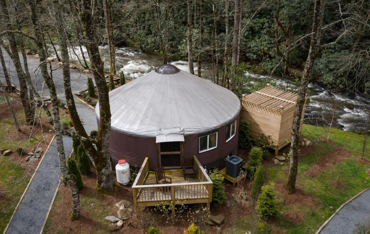 Tranquil Haven Luxy Yurt - Creekside Glamping With Private Hot Tub Villa Topton Exterior photo