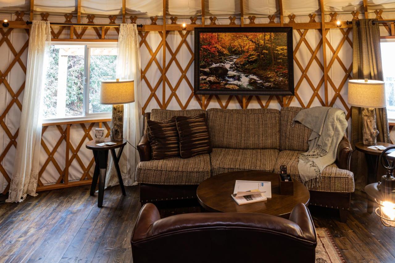 Tranquil Haven Luxy Yurt - Creekside Glamping With Private Hot Tub Villa Topton Exterior photo